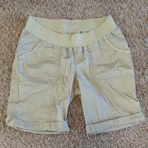 💲 Motherhood Maternity Bermuda Cargo Shorts